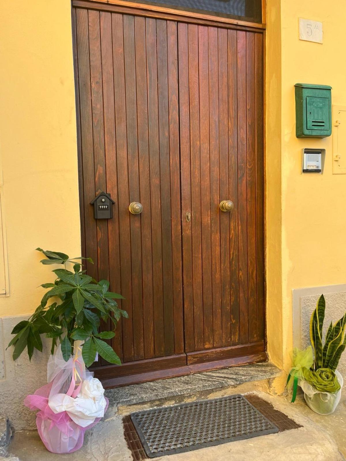 Casina Travi Apartment Арецо Екстериор снимка